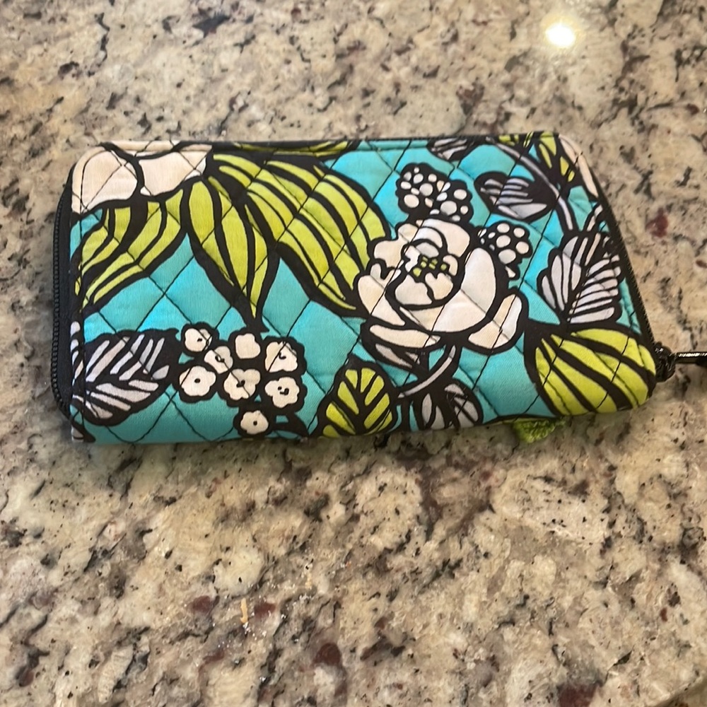 Barley used wallet in good condition